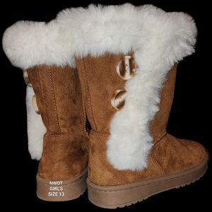 Girl's Boots NWOT Size 13